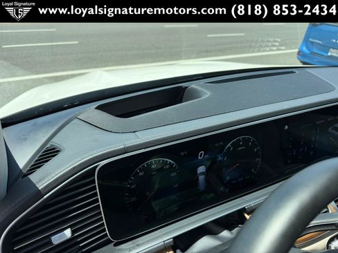 Used 2022 Mercedes-Benz GLS 450 4MATIC image 30