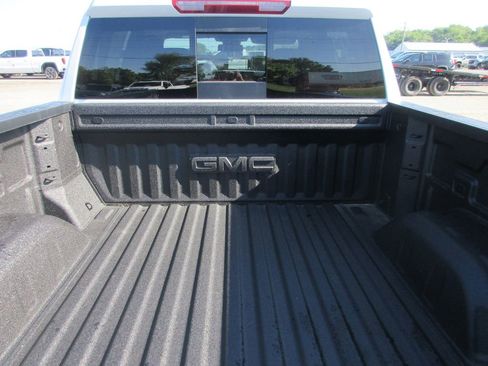 New 2026 GMC Sierra 1500 SLT w/ SLT Premium Plus Package AWD/4WD image 7