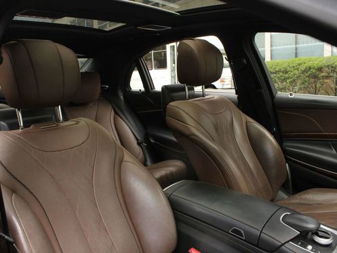 Used 2014 Mercedes-Benz S 550 Sedan image 31