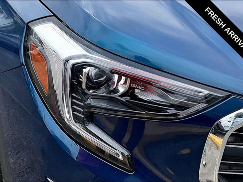 Used 2021 GMC Terrain SLE FWD image 30