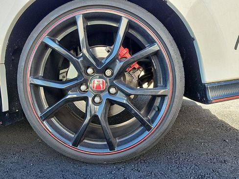 Used 2021 Honda Civic Type R image 9