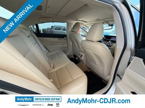 Used 2013 Lexus ES 350 FWD image 23