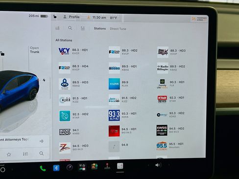 Used 2022 Tesla Model Y Long Range AWD/4WD image 11