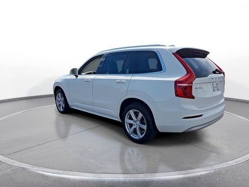 Used 2022 Volvo XC90 T5 Momentum AWD/4WD image 6