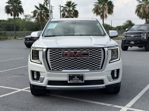 Used 2022 GMC Yukon XL Denali AWD/4WD image 21