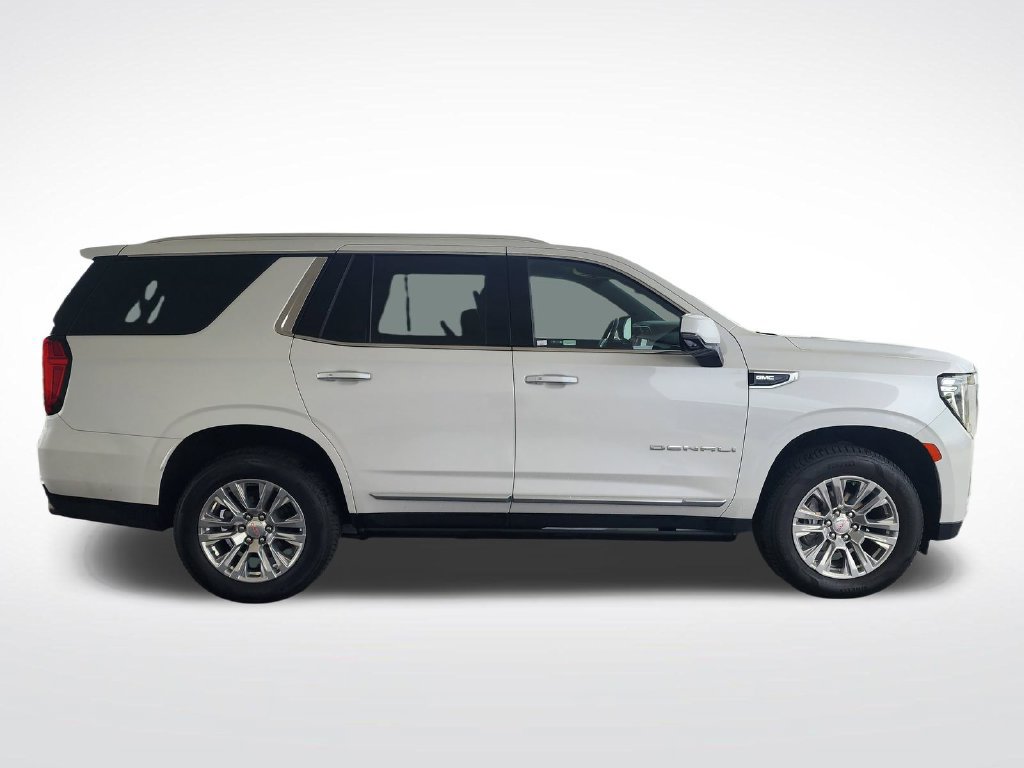 Used 2024 GMC Yukon Denali AWD/4WD image 9
