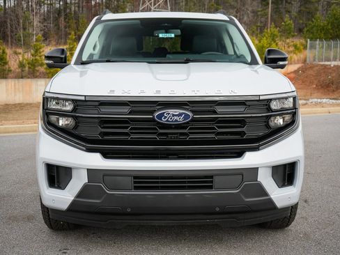 New 2026 Ford Expedition Max Active AWD/4WD image 2