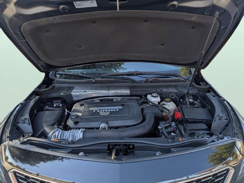 Used 2023 Cadillac XT4 Luxury w/ Cold Weather Package image 54