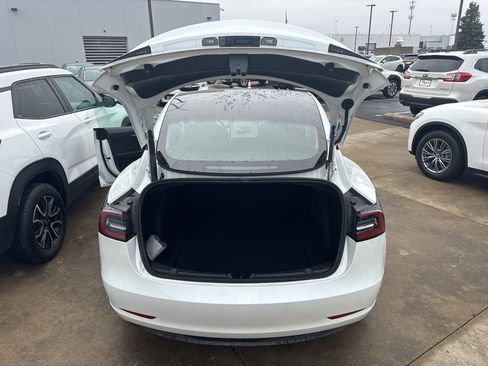 Used 2023 Tesla Model 3 Standard Range image 6