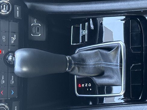 Used 2022 Jeep Compass Latitude FWD image 30