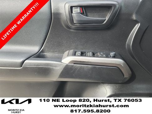 Used 2021 Toyota Tacoma SR5 w/ Trail Edition image 26