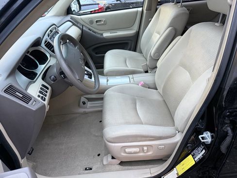 Used 2007 Toyota Highlander 4WD V6 w/ 3rd Row image 37