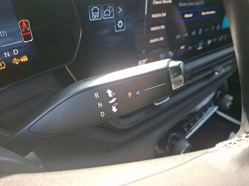 Used 2025 Chevrolet Silverado EV LT AWD/4WD image 14
