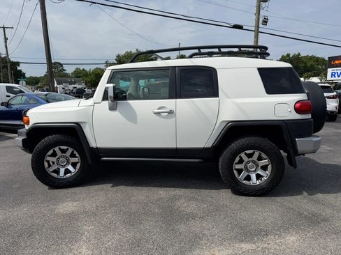Used 2014 Toyota FJ Cruiser 4WD w/ Convenience Package image 6