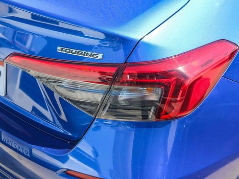 Used 2022 Honda Civic Touring image 9