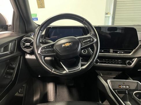 Used 2025 Chevrolet Equinox LT w/ Convenience Package II AWD/4WD image 21