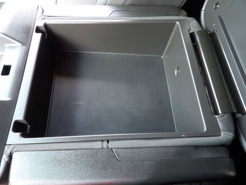 Used 2022 Chevrolet Silverado 2500 W/T w/ WT Convenience Package image 26