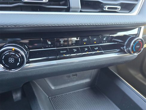 New 2026 Chevrolet Equinox LT image 25