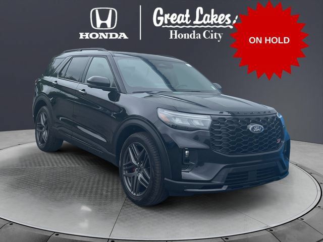 Used 2025 Ford Explorer ST AWD/4WD image 1