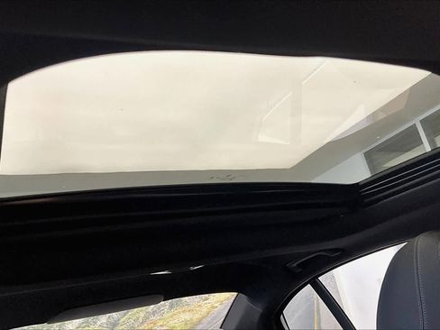 Used 2025 BMW 330i Sedan image 14