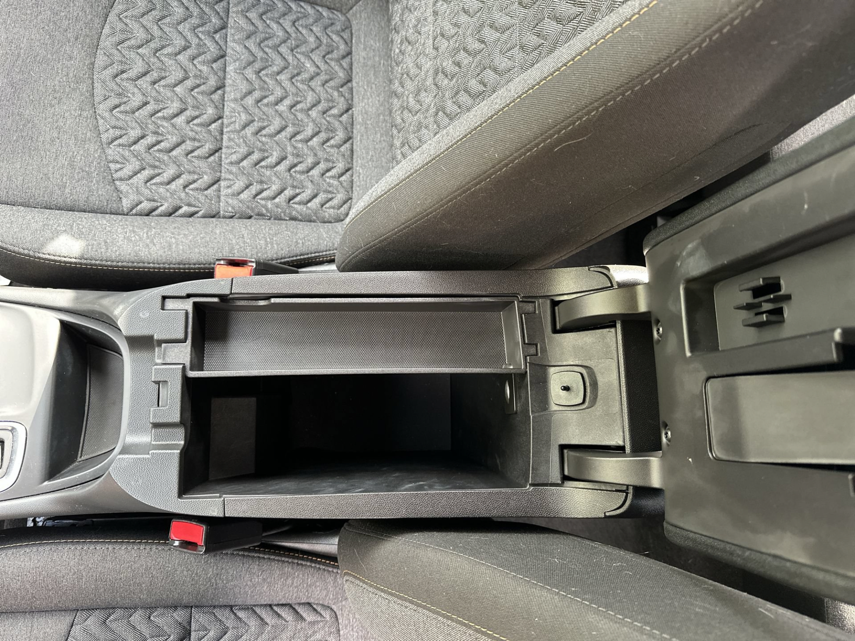 Used 2024 Chevrolet Equinox LT FWD image 21