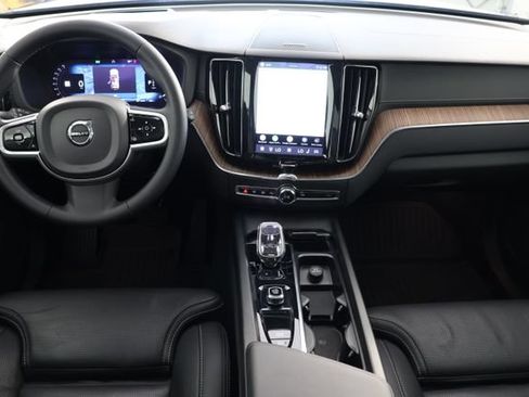 Used 2023 Volvo XC60 B6 Ultimate w/ Protection Package Premier AWD/4WD image 2