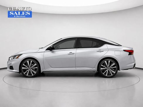 Used 2021 Nissan Altima 2.5 SR FWD image 4