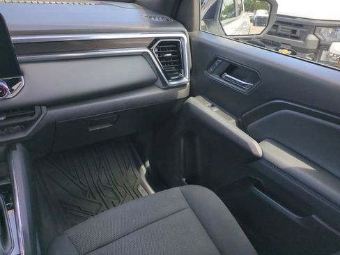 Used 2024 GMC Canyon Elevation RWD image 18