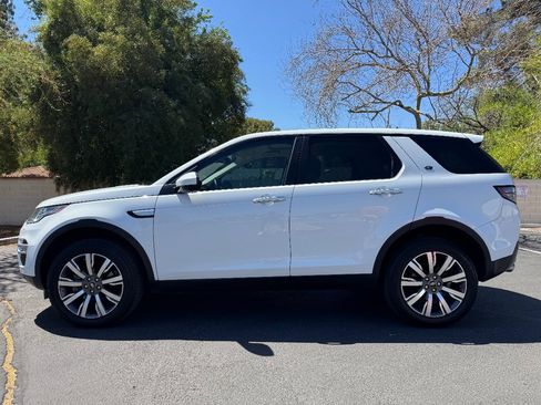 Used 2018 Land Rover Discovery Sport HSE Luxury image 5