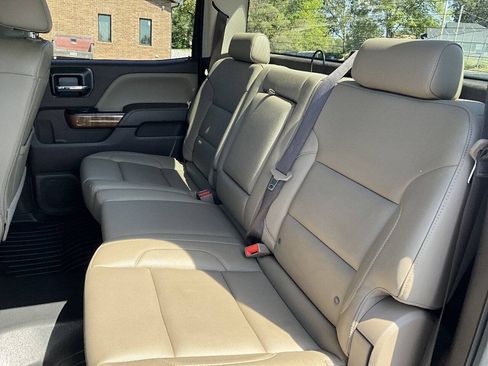 Used 2018 GMC Sierra 2500 SLT w/ Duramax Plus Package AWD/4WD image 23