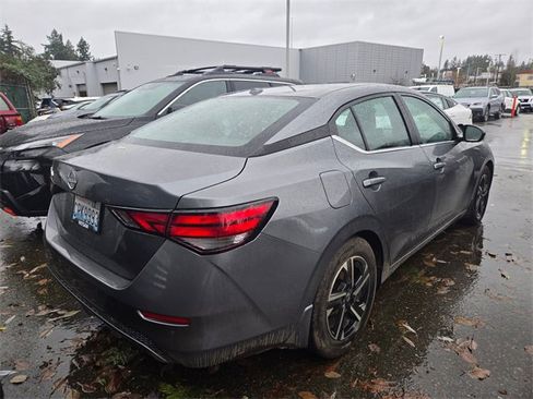 Used 2025 Nissan Sentra SV w/ All-Weather Package image 4