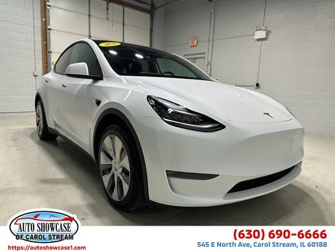 Used 2021 Tesla Model Y Long Range image 1