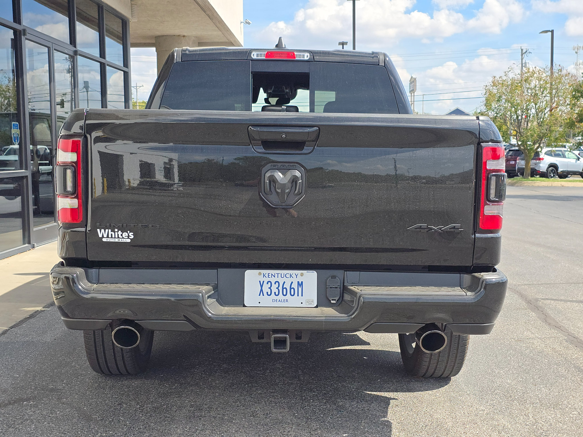 Used 2023 RAM 1500 Limited w/ Night Edition AWD/4WD image 4