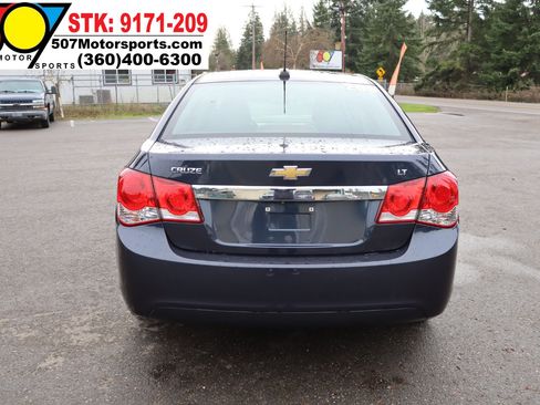 Used 2015 Chevrolet Cruze LT image 6