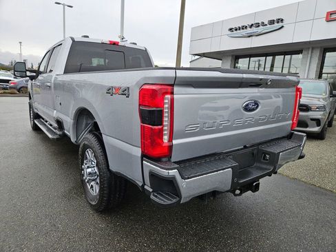 Used 2024 Ford F350 Lariat image 3