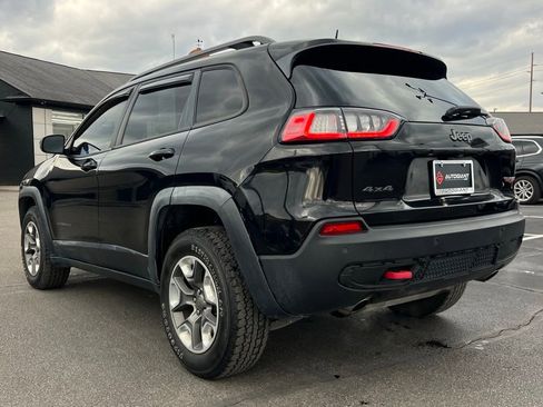 Used 2019 Jeep Cherokee Trailhawk image 5