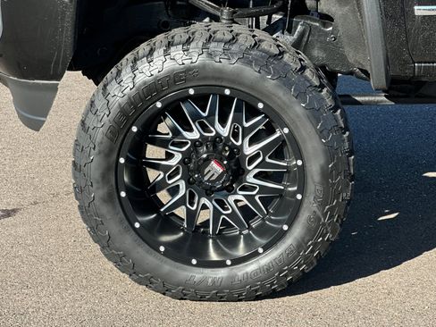 Used 2015 GMC Sierra 3500 Denali image 24