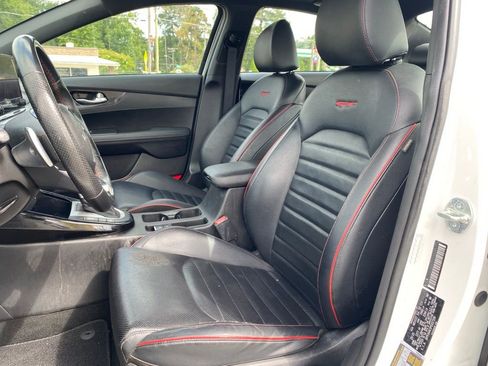 Used 2023 Kia Forte GT w/ GT2 Package image 11