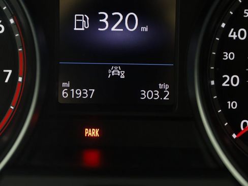 Used 2021 Volkswagen Atlas SE image 39