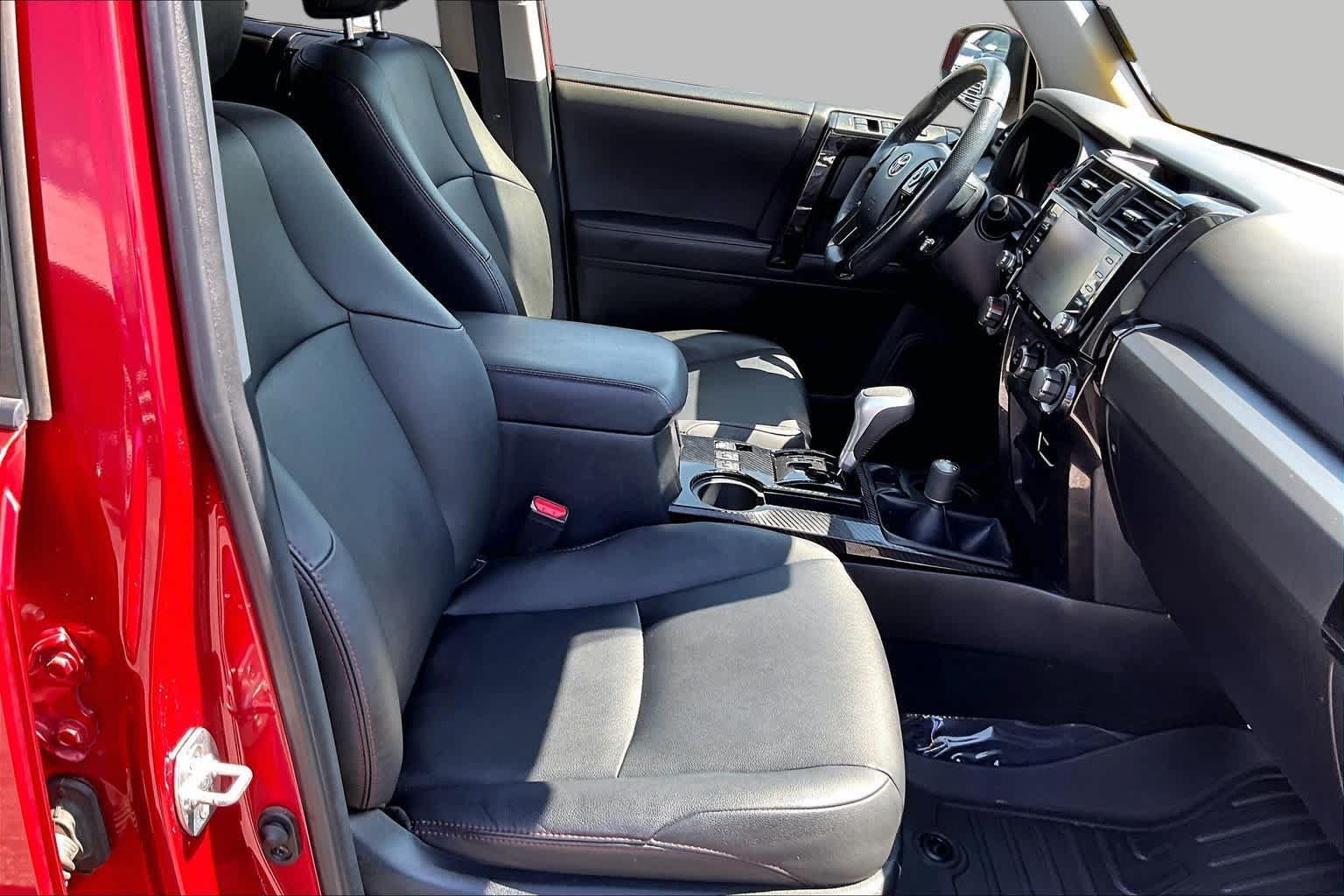 Used 2023 Toyota 4Runner TRD Off-Road Premium w/ Moonroof Package AWD/4WD image 8