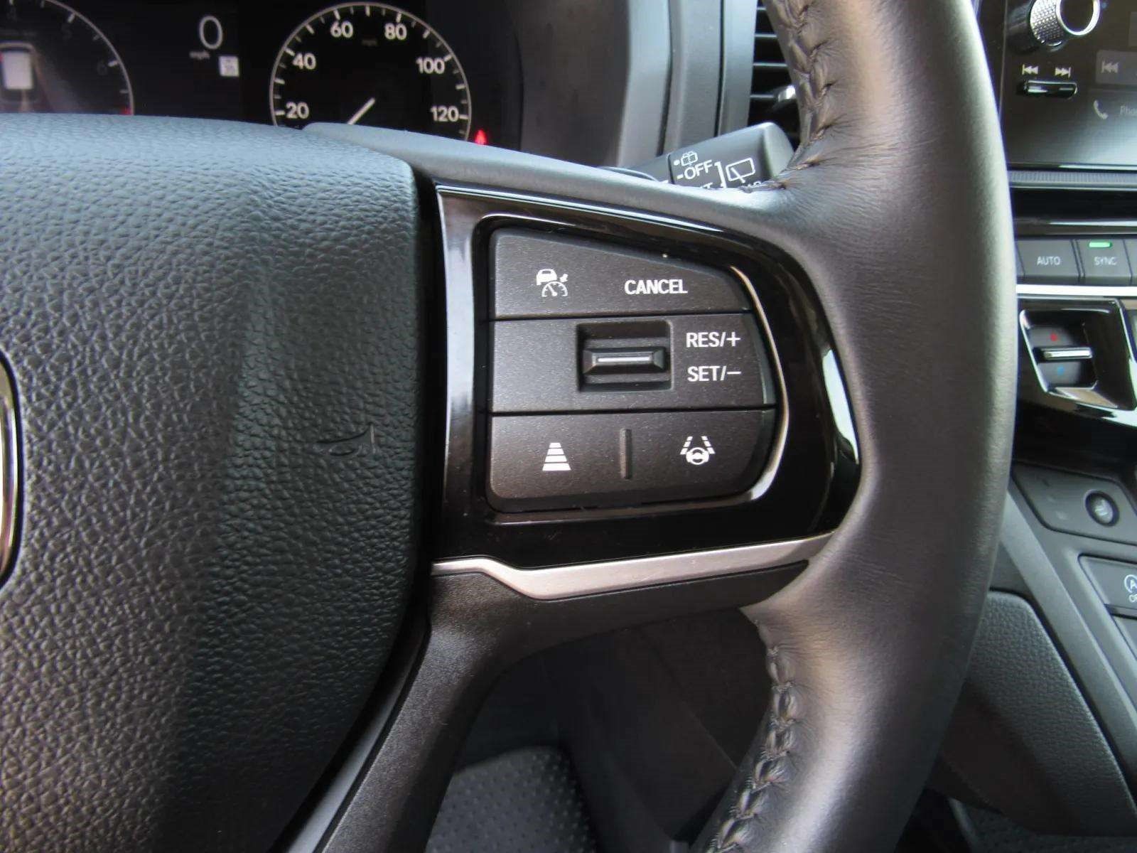 Certified 2025 Honda Odyssey EX-L image 27