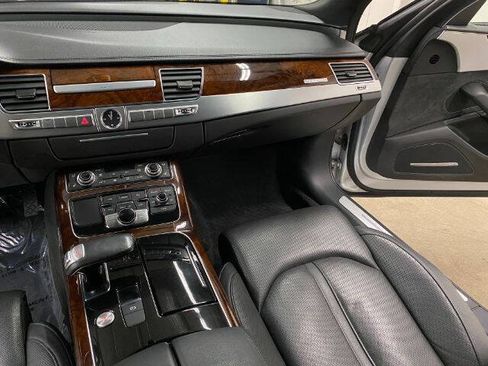 Used 2013 Audi A8 3.0T AWD/4WD image 22