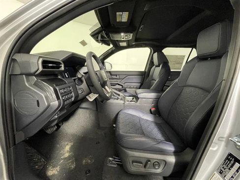 New 2026 Toyota 4Runner 4WD image 9