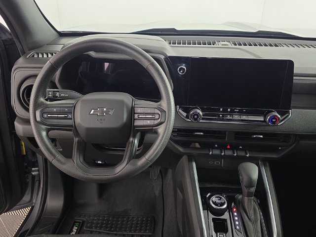 Used 2023 Chevrolet Colorado Trail Boss w/ LPO, Dark Essentials Package AWD/4WD image 16