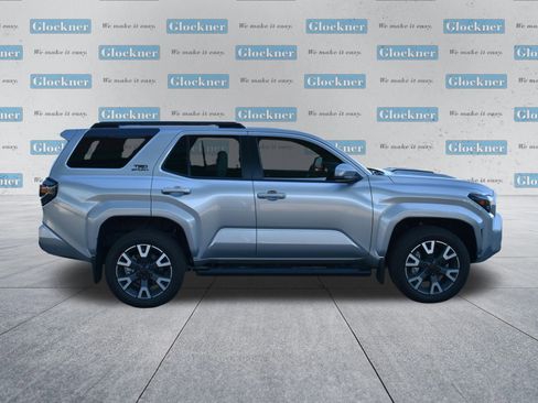 Used 2025 Toyota 4Runner TRD Sport AWD/4WD image 4