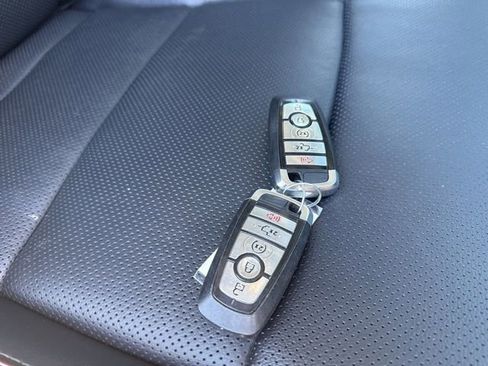 Used 2024 Ford F350 Lariat w/ Lariat Ultimate Package image 8