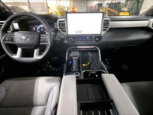 Certified 2025 Toyota Tundra Limited image 15