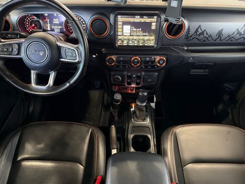 Used 2021 Jeep Gladiator Mojave AWD/4WD image 3