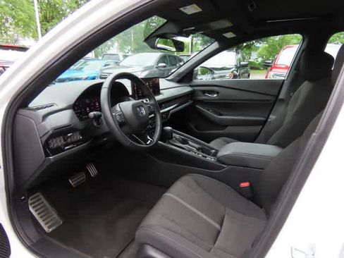 Certified 2025 Honda Accord Sport image 2