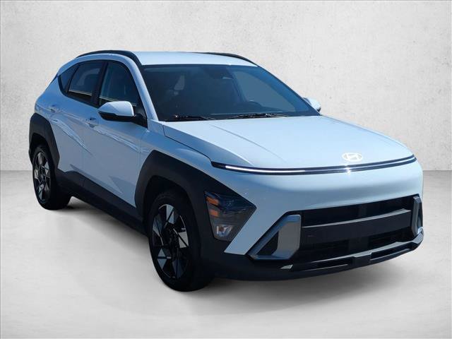 Used 2025 Hyundai Kona SEL FWD image 3